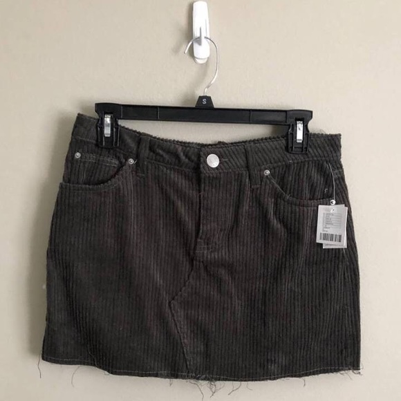 BDG Urban Outfitters Olive Corduroy Skirt - Picture 2 of 2